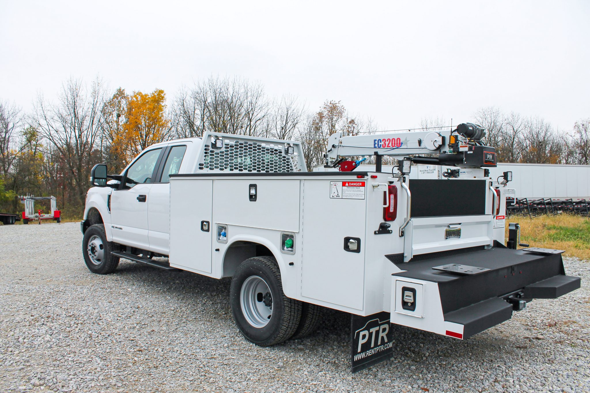 Trucks & Trailers For Renewable Projects 