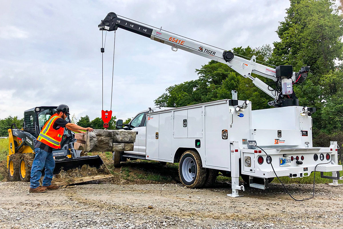 F550 Mechanics Truck Rental